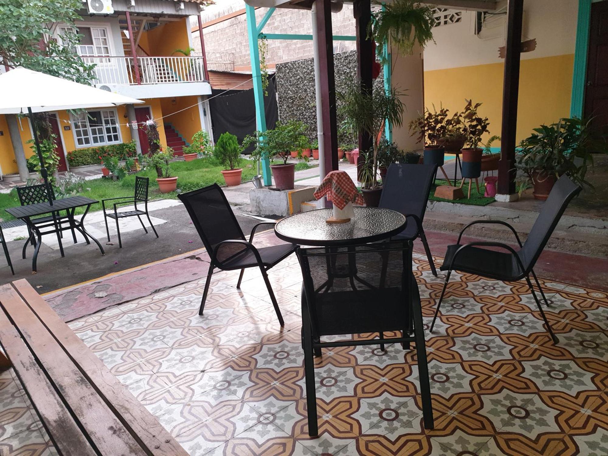 Hotel ليبيريا المظهر الخارجي الصورة