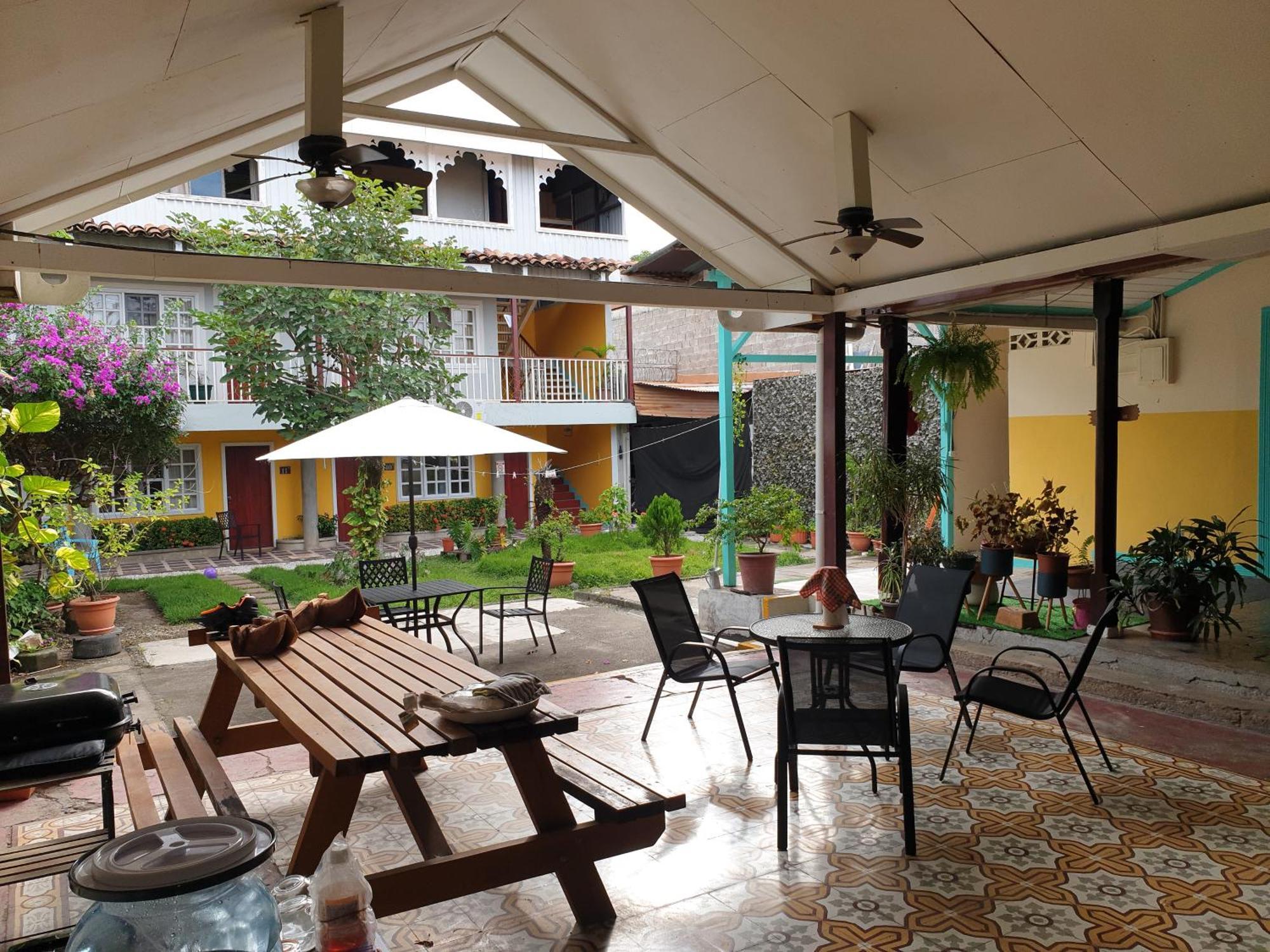 Hotel ليبيريا المظهر الخارجي الصورة